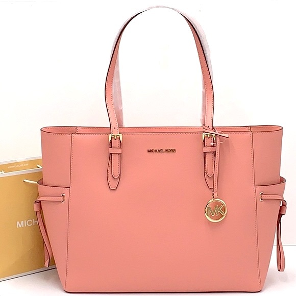 MICHAEL KORS
Gilly Large Saffiano Leather Tote Bag PRIMROSE COLOR - Picture 1 of 15